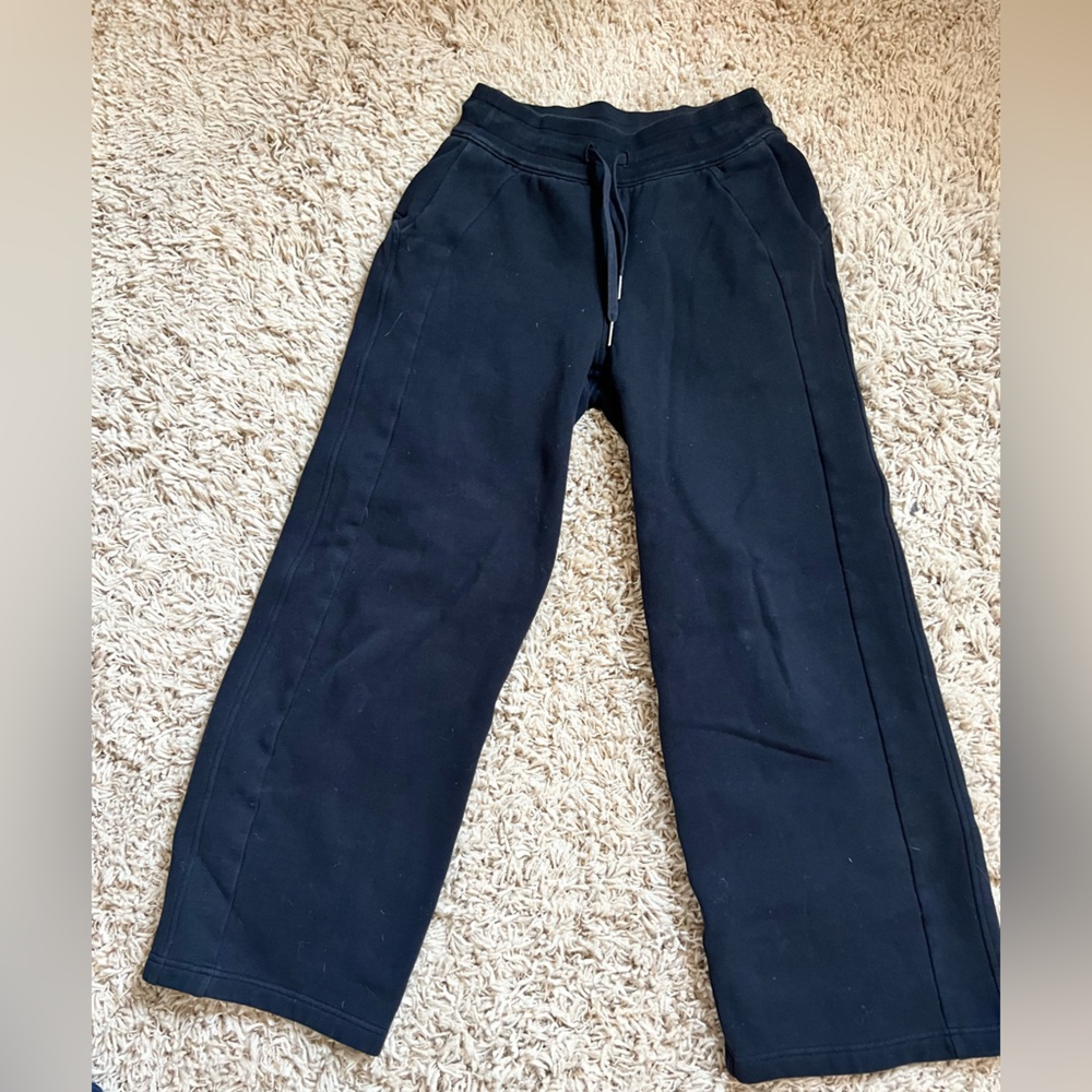 lululemon athletica women’s Black Jogger-Style Sweatpants